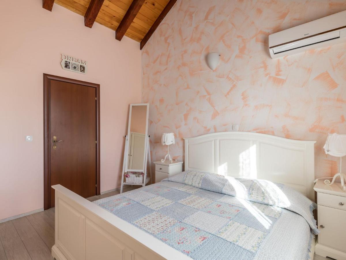 Luxurious Villa In Selca With Pool Экстерьер фото